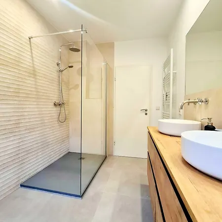 Apartment New Large 2bedrooms With Parking-bon68